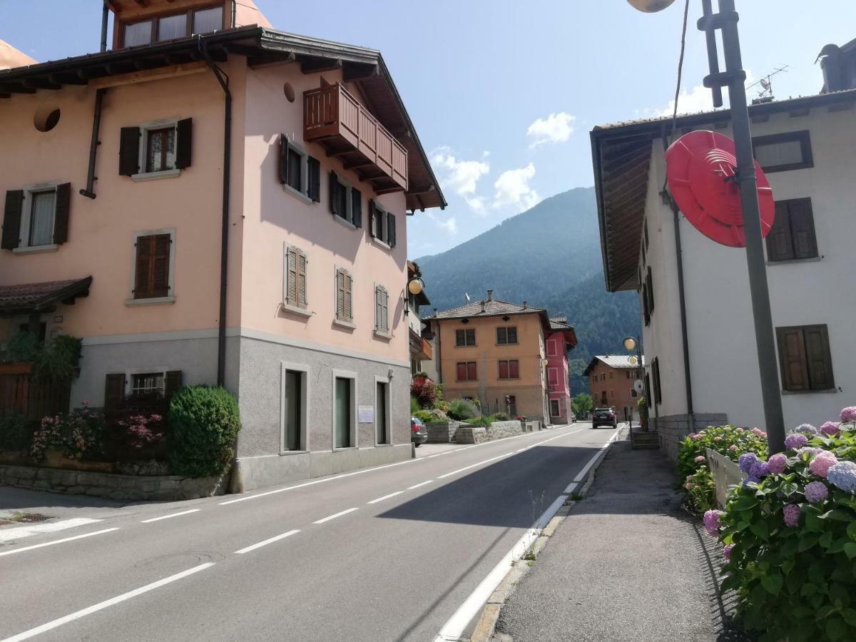 Appartamento Collini Spiazzo  Kültér fotó