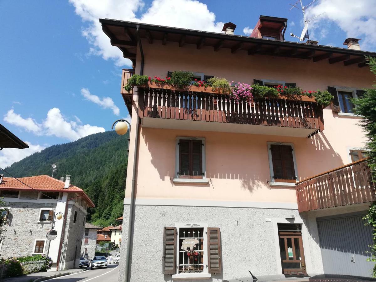 Appartamento Collini Spiazzo  Kültér fotó